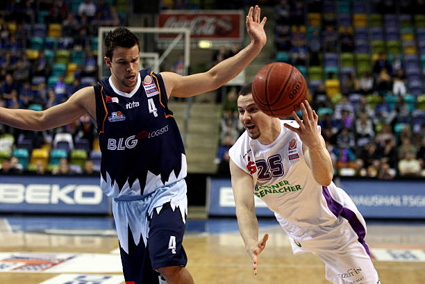 个人更多的 个人更多的